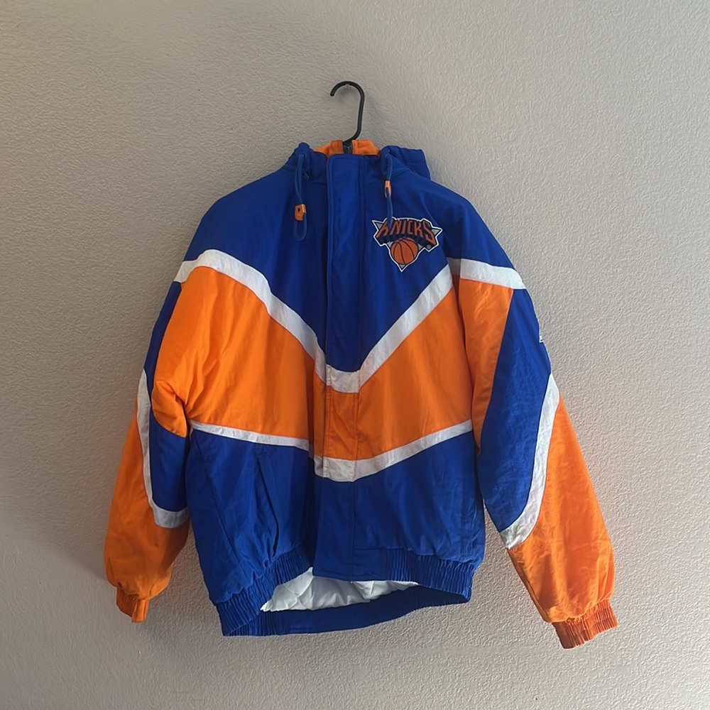 Vintage 90s Apex One NBA NY Knicks Puffer Full Zip Hoodie Jacket Sz Medium